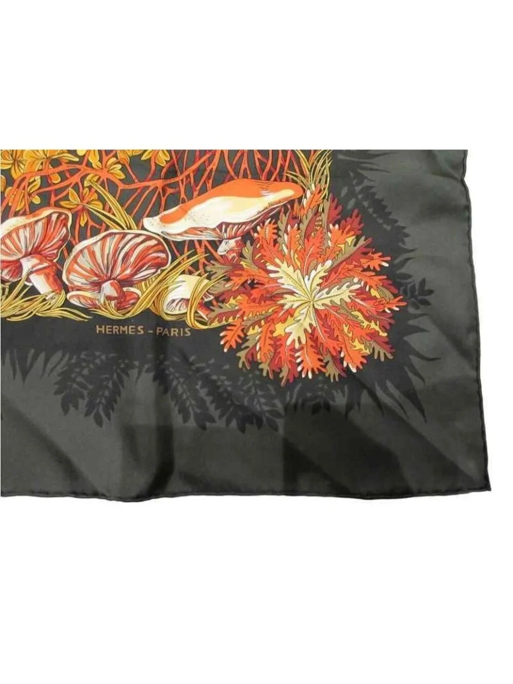 Hermes Scarf Carre 90 L'ile Deserte Human Island Green - Picture 2 of 6